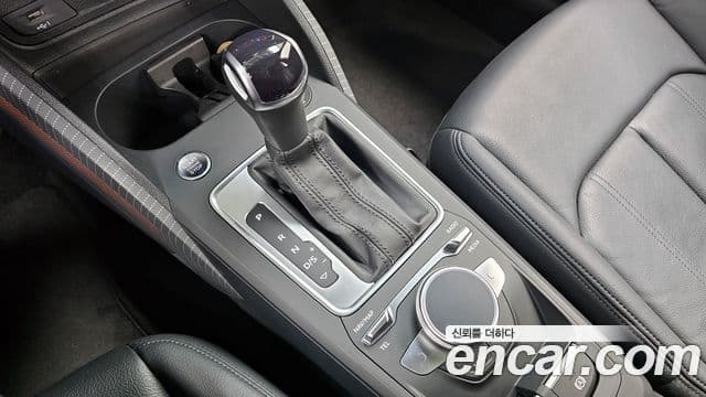 Audi Q2 Premium, 2023 все фото