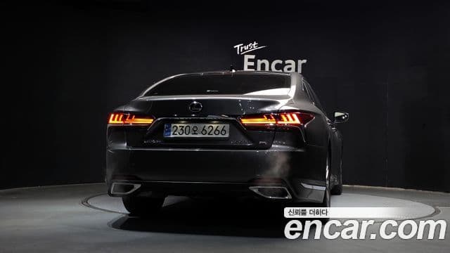Lexus LS500 5세대 3.5 Luxury AWD, 2018 4