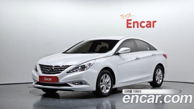 Hyundai YF Sonata Prime, 2012 1