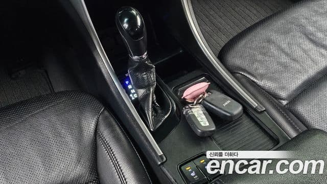 Hyundai YF Sonata Prime, 2012 9