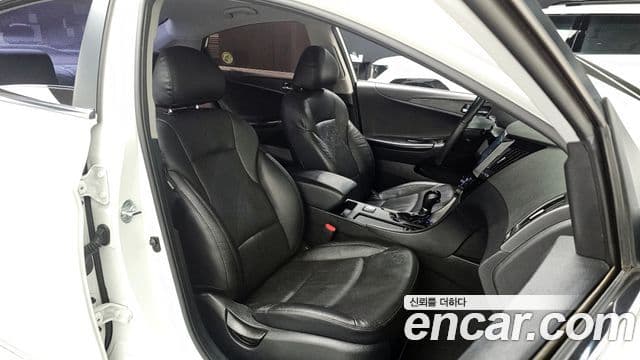 Hyundai YF Sonata Prime, 2012 10