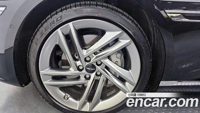 Genesis G80 (RG3) бензин 2.5 турбо AWD, 2026 все фото