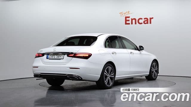 Mercedes-Benz E-класс W213 Avantgarde, 2021 2