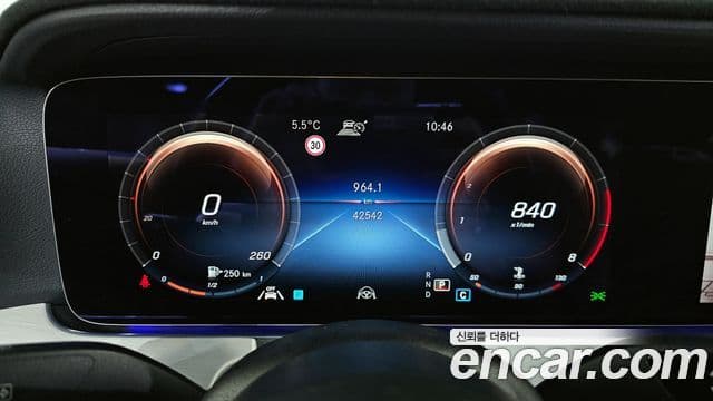 Mercedes-Benz E-класс W213 Avantgarde, 2021 8