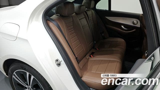 Mercedes-Benz E-класс W213 Avantgarde, 2021 12