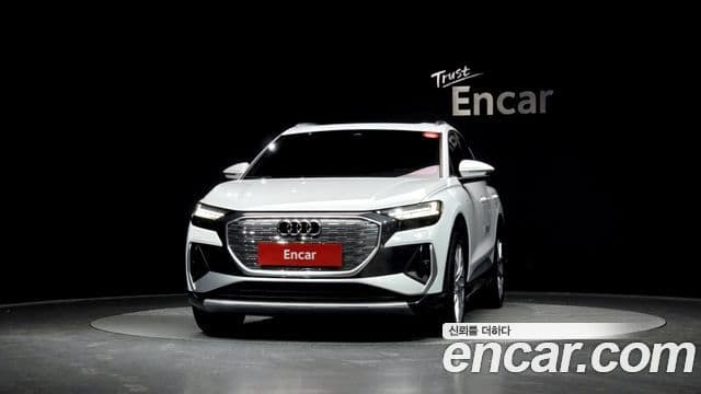 Audi Q4 e-Tron (F4) Premium, 2025 3