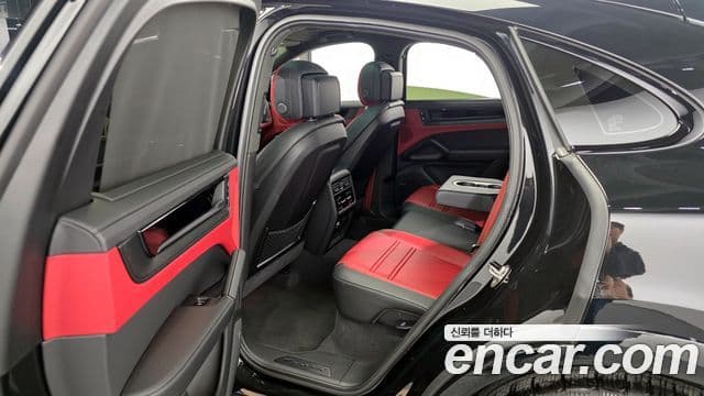 Porsche Cayenne (PO536) 4.0 GTS купе, 2025 11