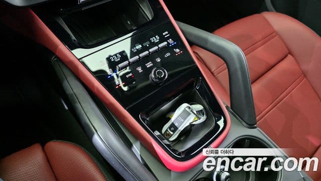 Porsche Cayenne (PO536) 4.0 GTS купе, 2025 16