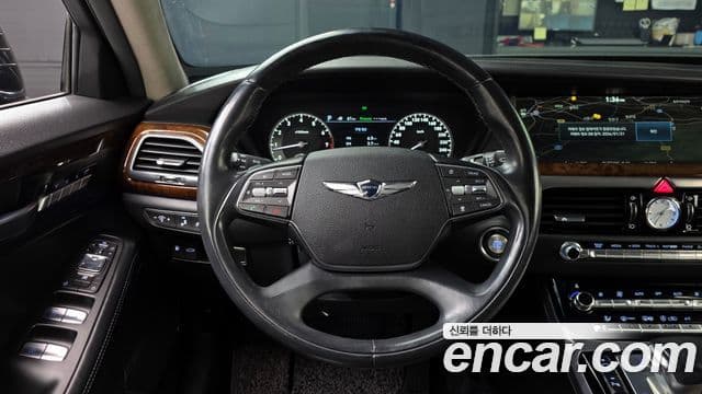 Genesis EQ900 Prestige, 2017 15