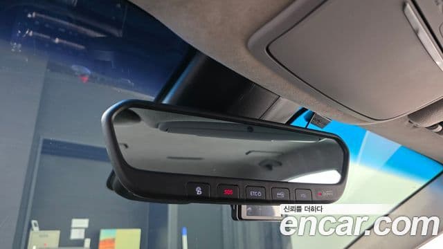 Genesis EQ900 Prestige, 2017 17