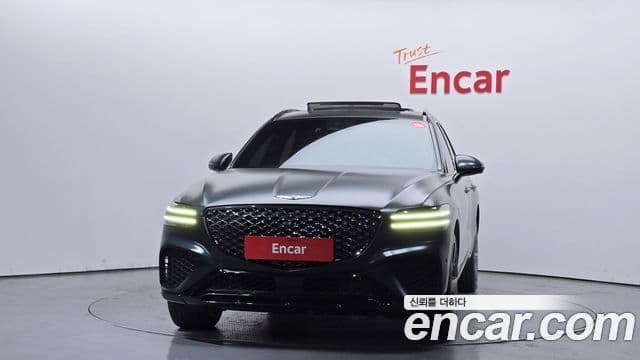 Genesis GV70, 2021 3