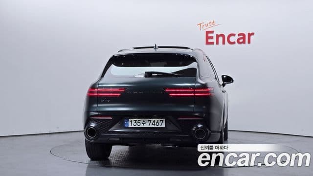 Genesis GV70, 2021 4