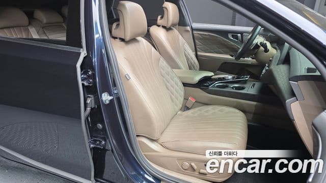 Kia K8 Signature, 2022 10