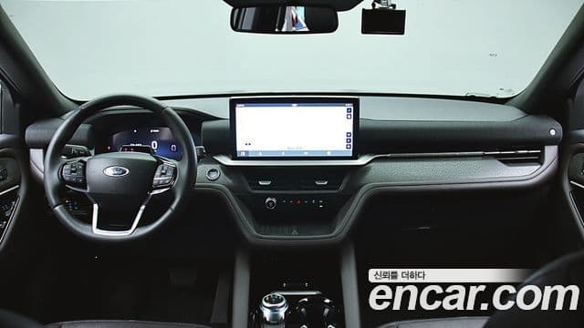 Ford Explorer 6세대 2.3 Platinum 4WD, 2025 13