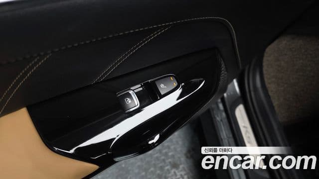 Kia K5 гибрид 3세대 Signature, 2022 19