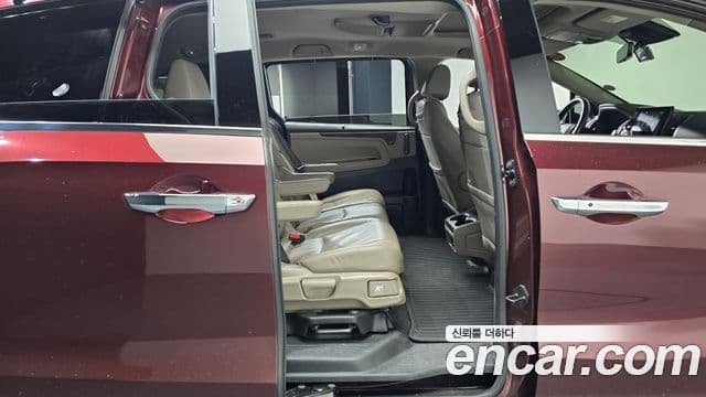 Honda Odyssey 5세대, 2018 12