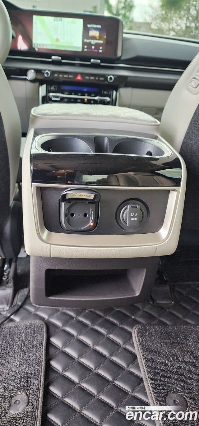 Kia Carnival 4세대 Signature, 2023 11