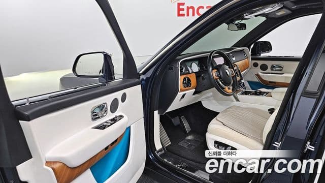 Rolls-Royce Cullinan, 2019 9