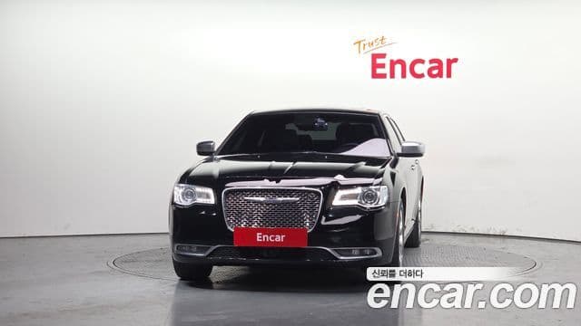 크라이슬러 The / новый New 300C, 2016 3