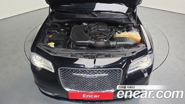 크라이슬러 The / новый New 300C, 2016 6