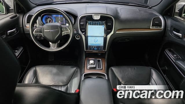 크라이슬러 The / новый New 300C, 2016 7