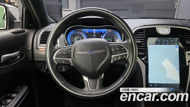 크라이슬러 The / новый New 300C, 2016 13