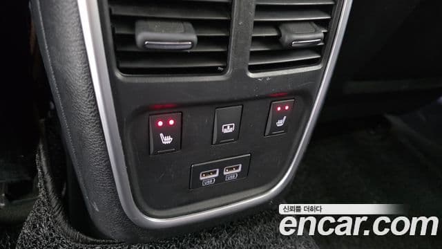 크라이슬러 The / новый New 300C, 2016 19