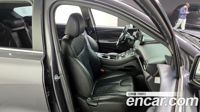 Hyundai The / новый New Santa Fe Exclusive, 2023 12