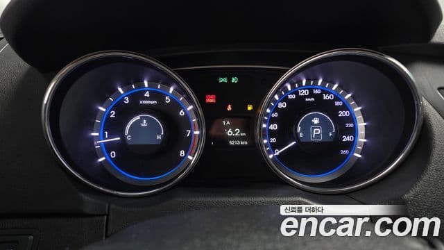 Hyundai YF Sonata Luxury, 2012 6