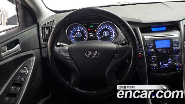 Hyundai YF Sonata Luxury, 2012 9