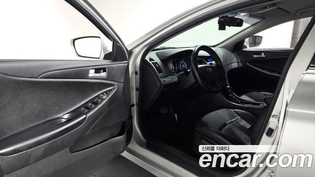 Hyundai YF Sonata Luxury, 2012 16