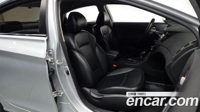 Hyundai YF Sonata Luxury, 2012 17