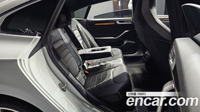 Volkswagen 아테온 2.0 TDI R-LINE 4모션, 2022 12