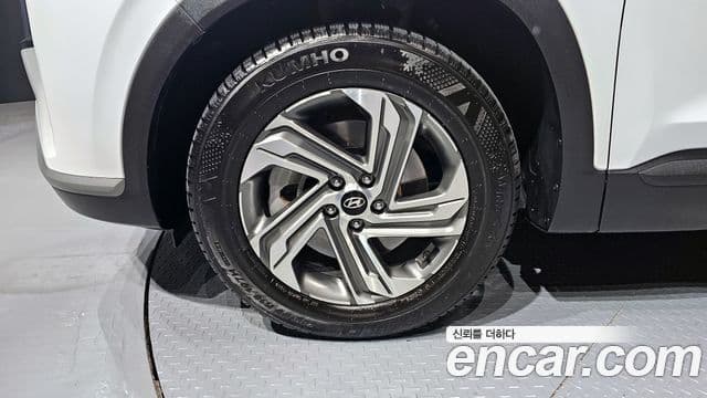 Hyundai The / новый New Santa Fe Exclusive, 2023 все фото