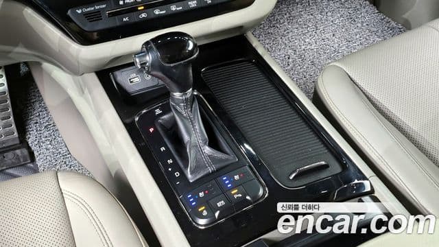 Kia All New Carnival President, 2016 9