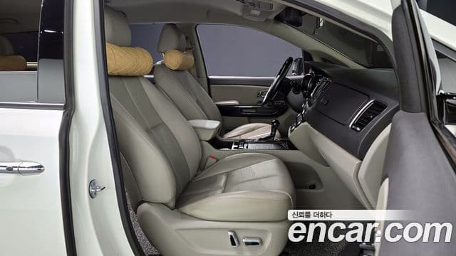 Kia All New Carnival President, 2016 10