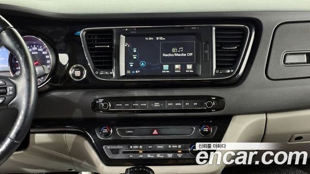 Kia All New Carnival President, 2016 16