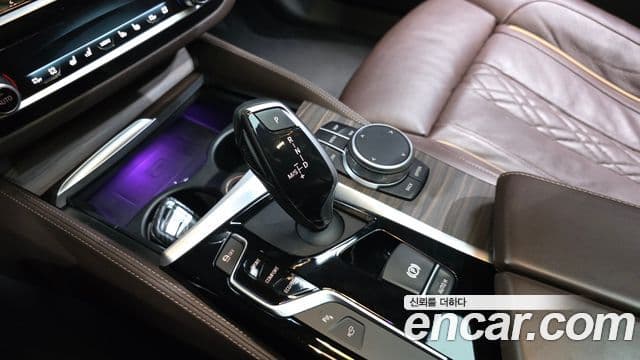 BMW 5시리즈 (G30) 520d M Sport Plus, 2020 9