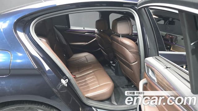 BMW 5시리즈 (G30) 520d M Sport Plus, 2020 13