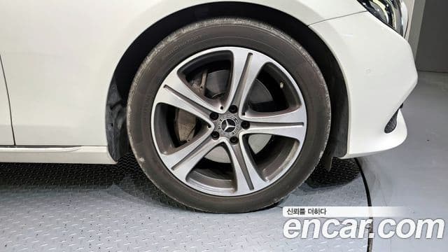 Mercedes-Benz E-класс W213 Avantgarde, 2019 все фото