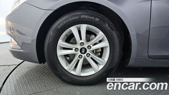 Hyundai YF Sonata чёрный, 2011 все фото