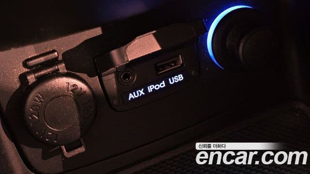 Hyundai YF Sonata чёрный, 2011 16