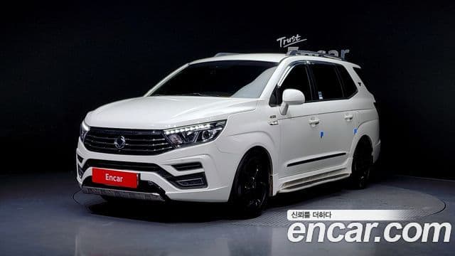 KG모빌리티(SsangYong) Korando 투리스모 4WD RX 9인승, 2018 1