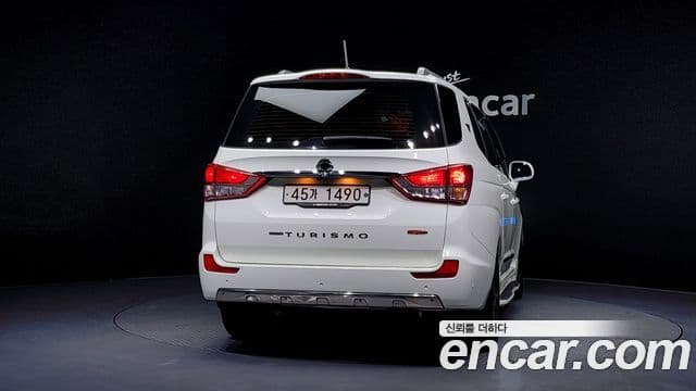 KG모빌리티(SsangYong) Korando 투리스모 4WD RX 9인승, 2018 4