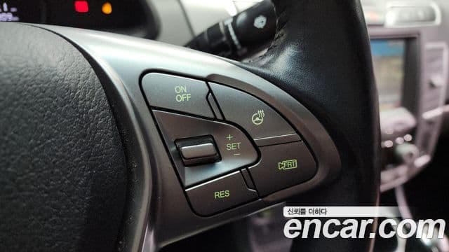 KG모빌리티(SsangYong) Korando 투리스모 4WD RX 9인승, 2018 16