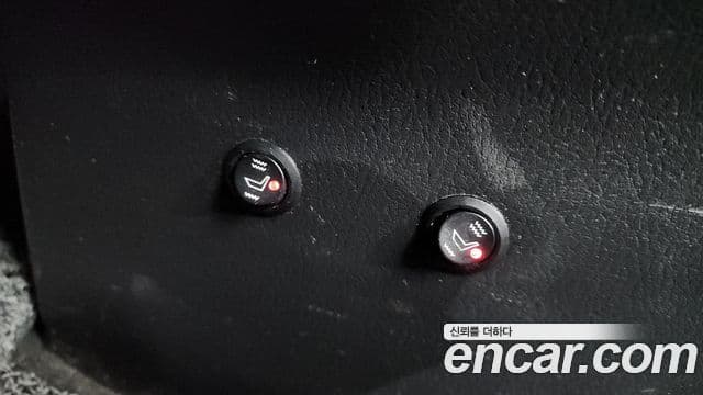 KG모빌리티(SsangYong) Korando 투리스모 4WD RX 9인승, 2018 19