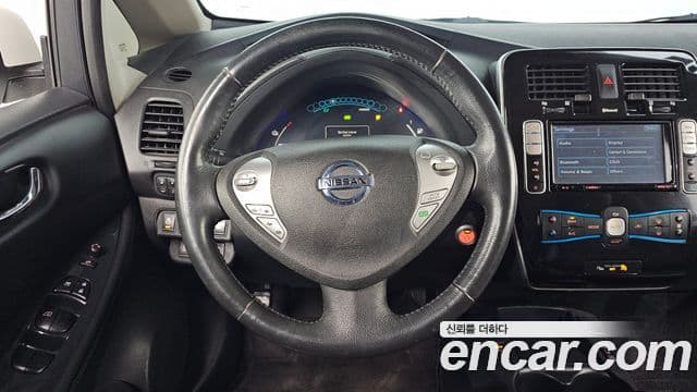 Nissan 리프 EV SL, 2016 13
