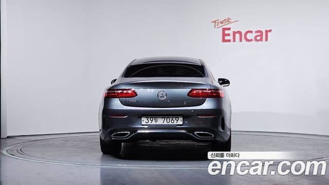Mercedes-Benz E-класс W213 E220d купе, 2017 4