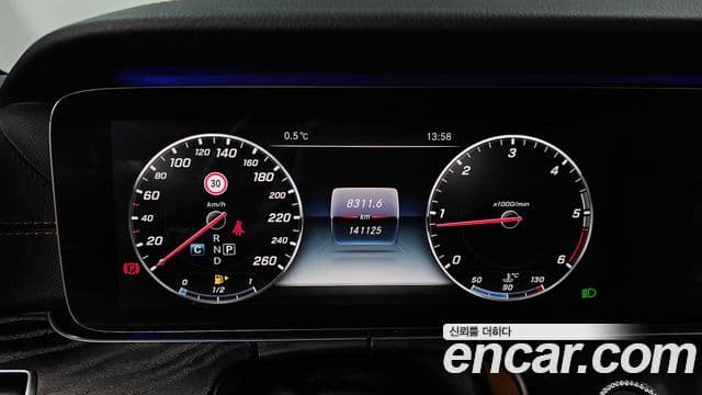 Mercedes-Benz E-класс W213 E220d купе, 2017 8