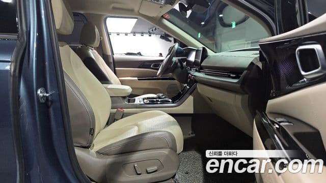 Kia Carnival 4세대 Signature, 2021 11